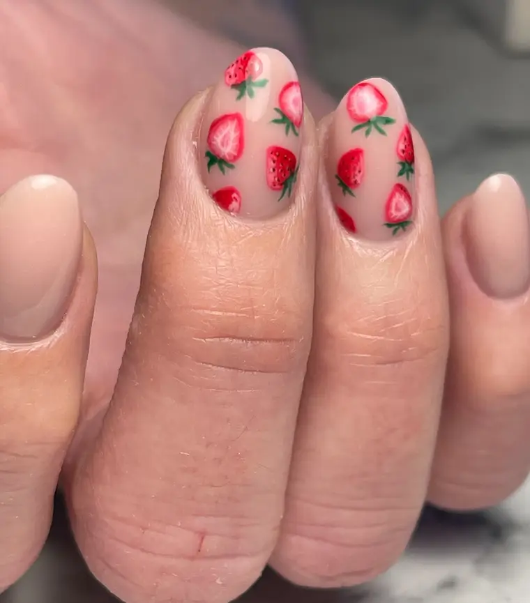 FRENCH — handgemaltes Nageldesign, ImagiNails Zürich