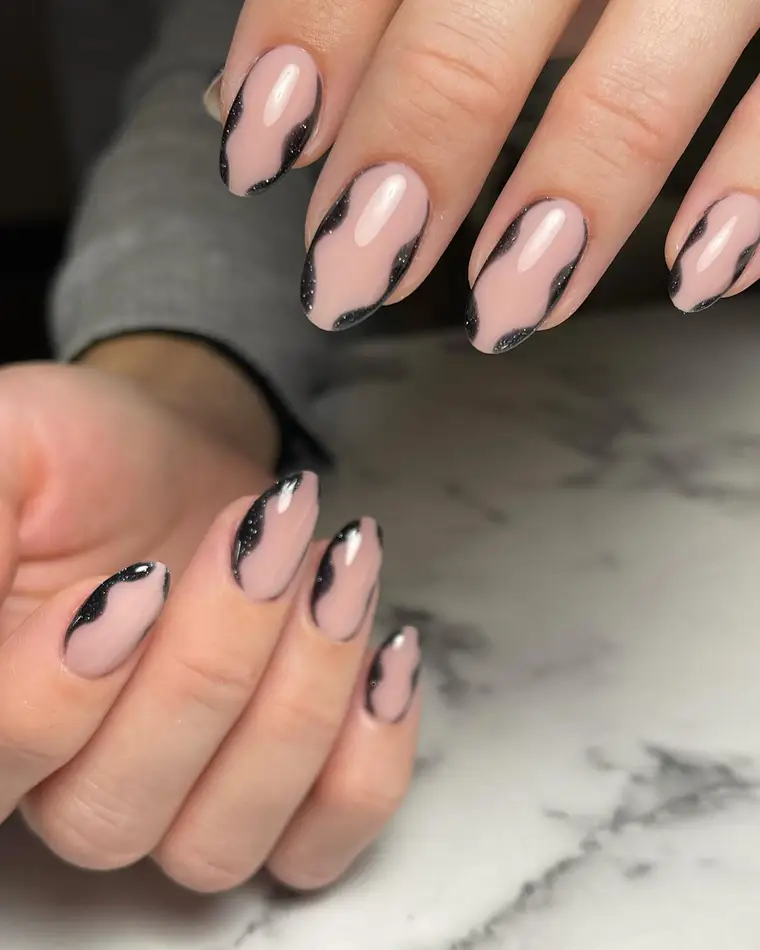 FRENCH — handgemaltes Nageldesign, ImagiNails Zürich