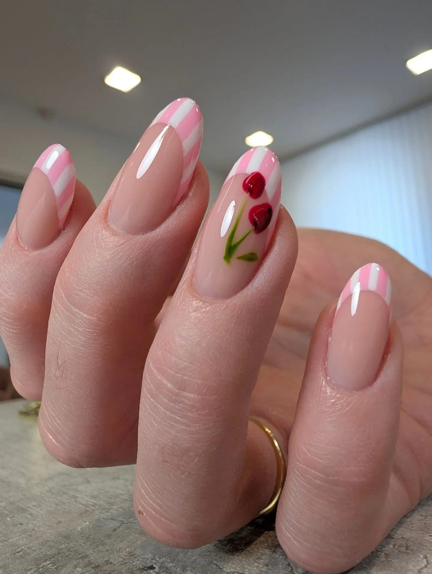 Glitter Nail Design 6 — ImagiNails Zürich